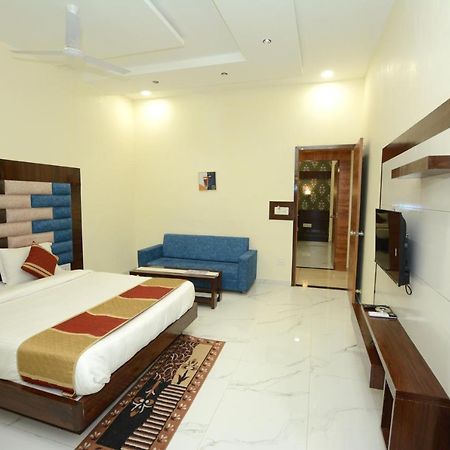 Hotel Villa Inn Ānand 외부 사진