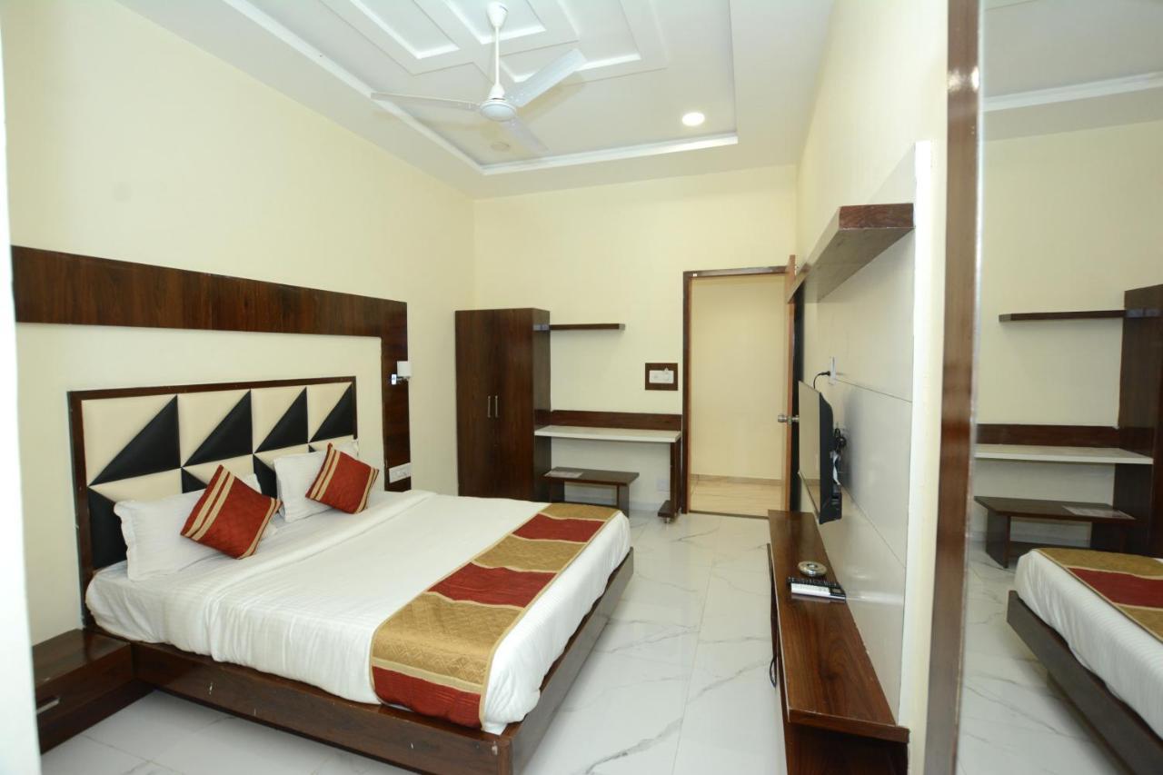 Hotel Villa Inn Ānand 외부 사진